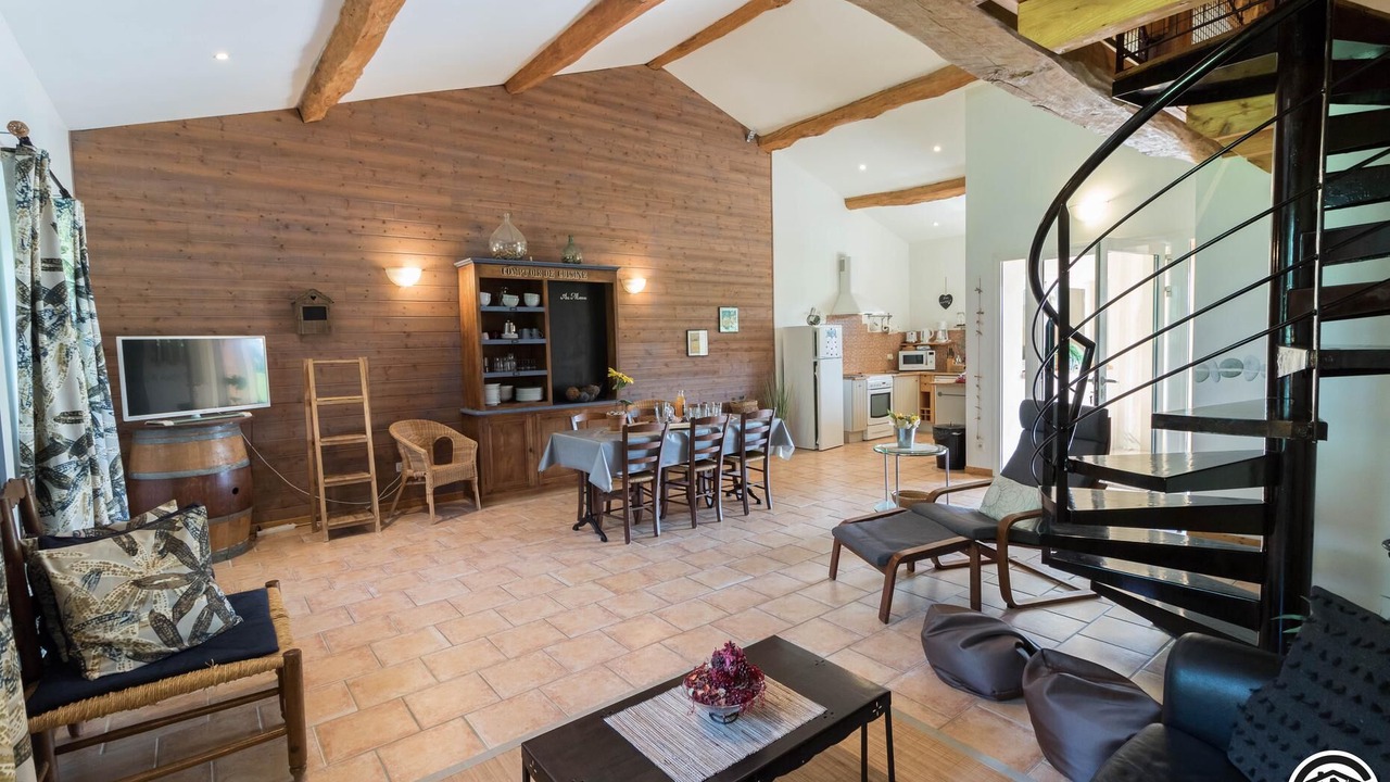 Photo of Livingroom in Lamasquere