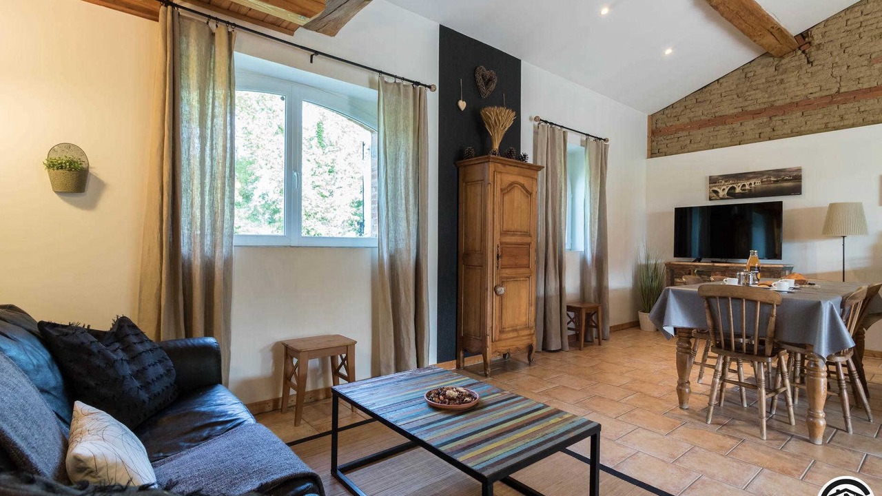 Photo of Livingroom in Lamasquere