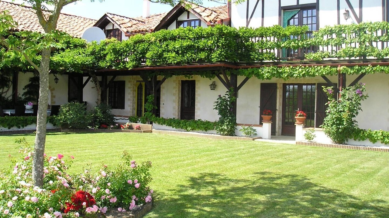 Photo of Outdoor in Salerm