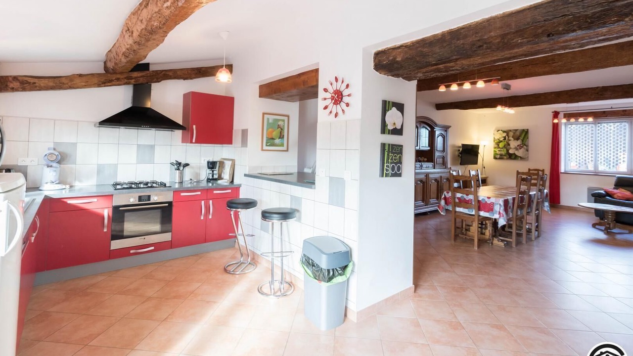 Photo of Kitchen in Beaumont-sur-Leze