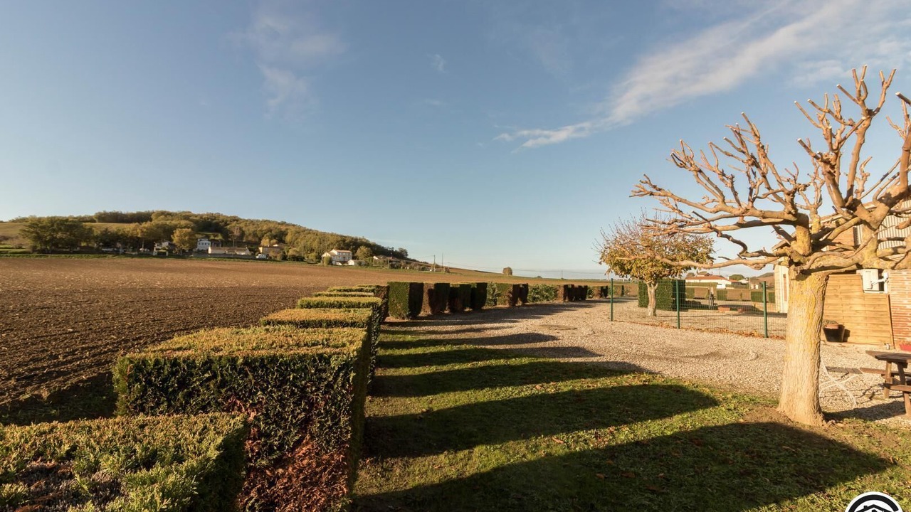 Photo of Outdoor in Beaumont-sur-Leze