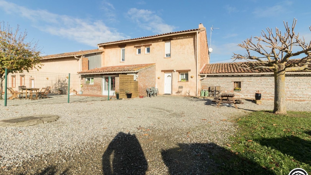 Photo of Outdoor in Beaumont-sur-Leze