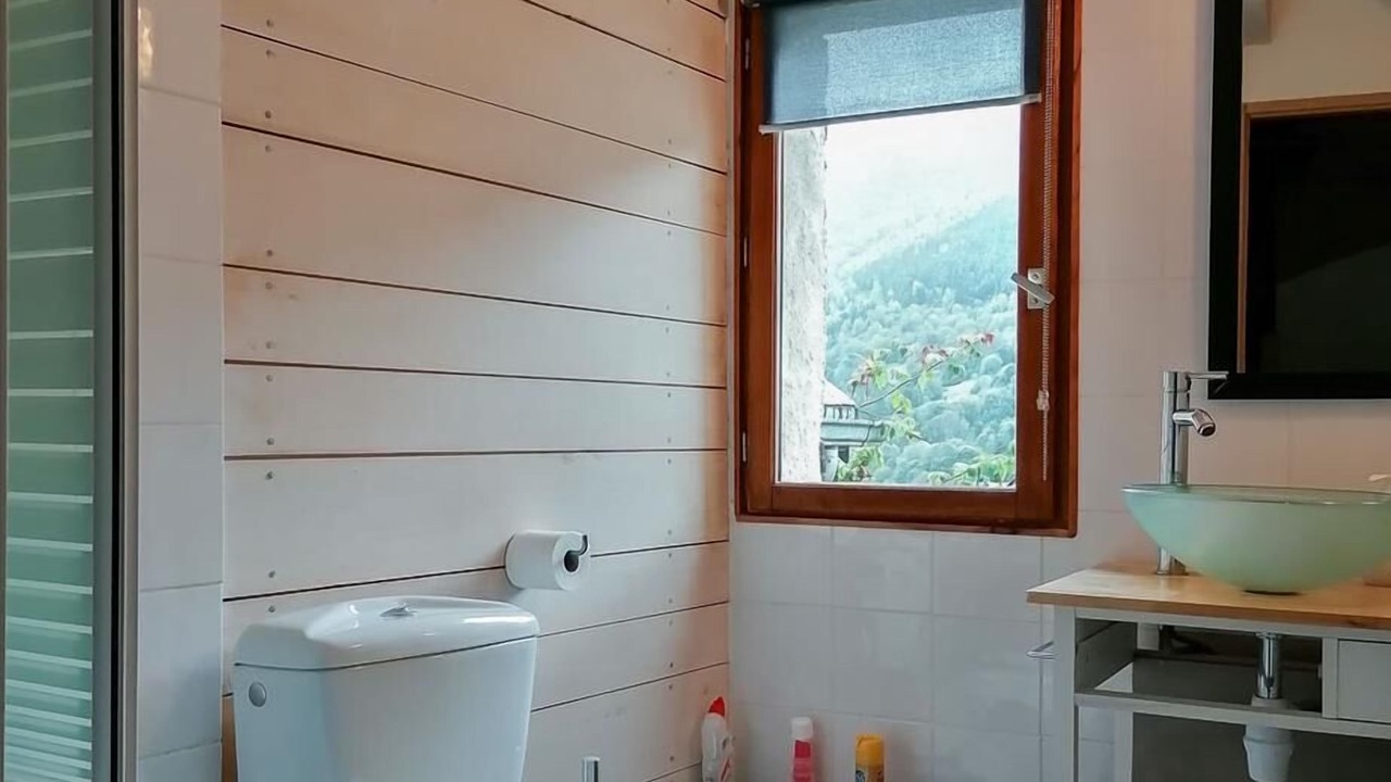 Photo of Bathroom in Cazeaux-de-Larboust