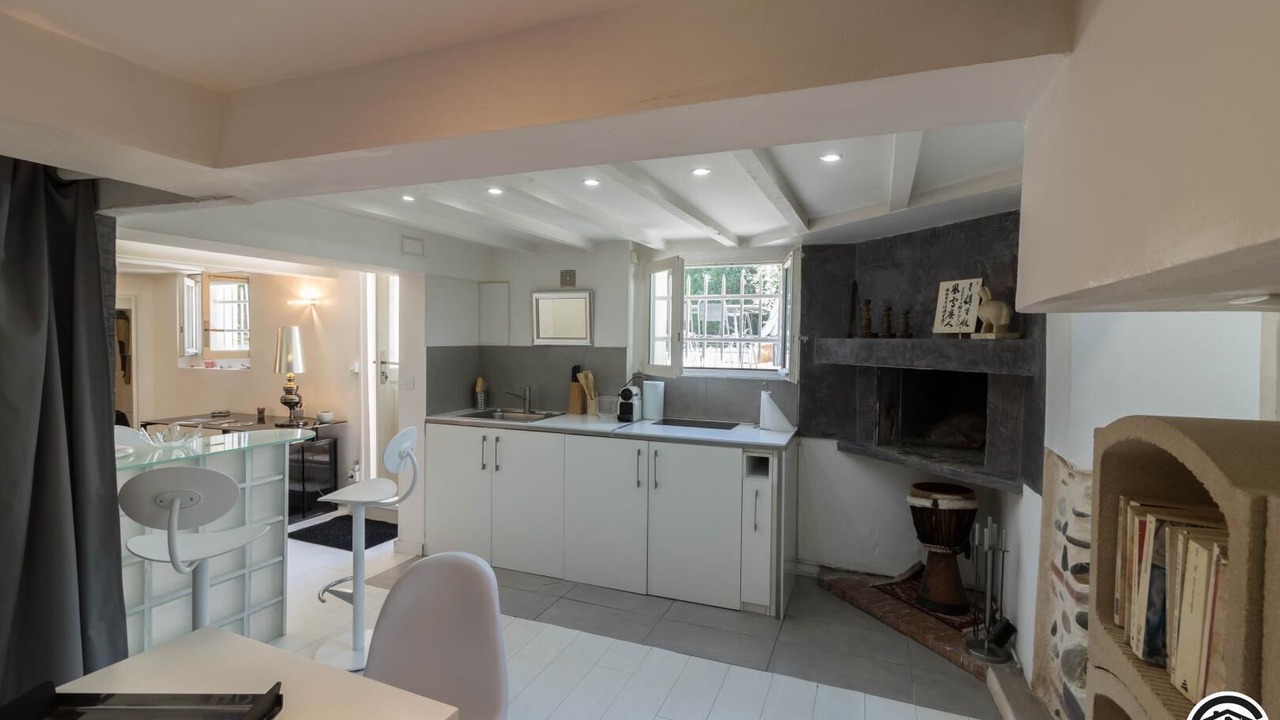 Photo of Kitchen in Cote Pavee