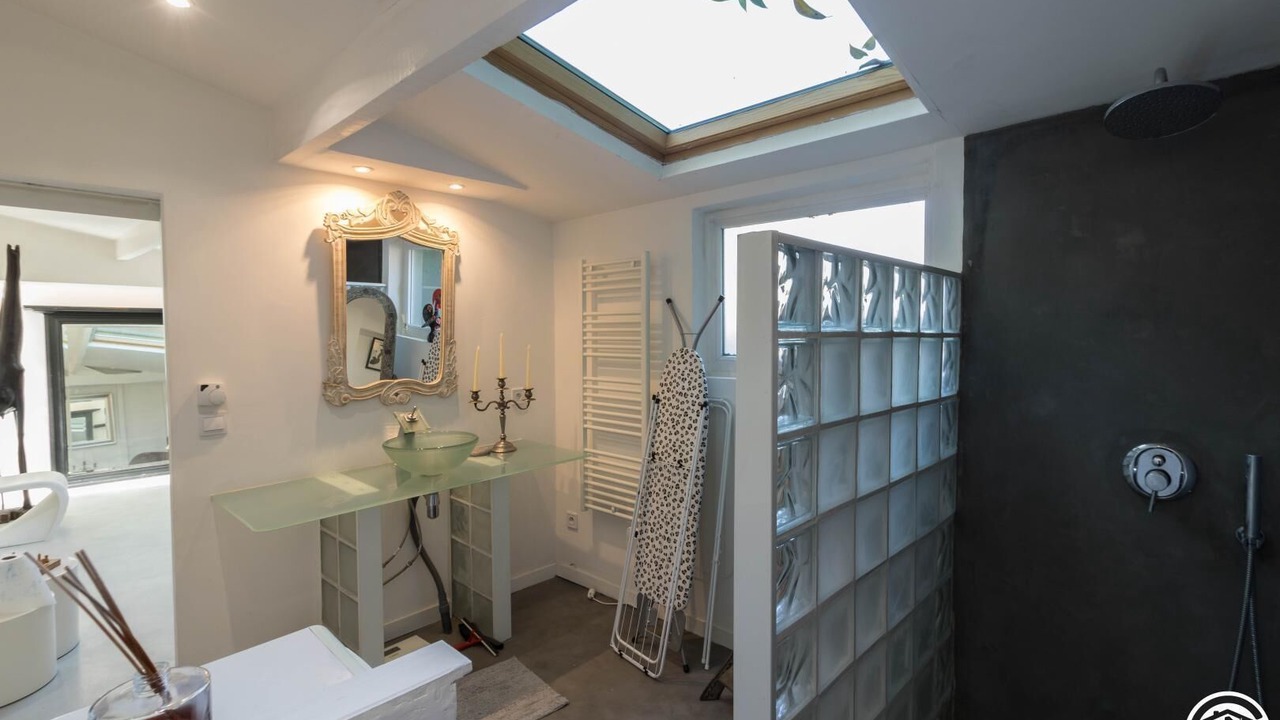 Photo of Bathroom in Cote Pavee
