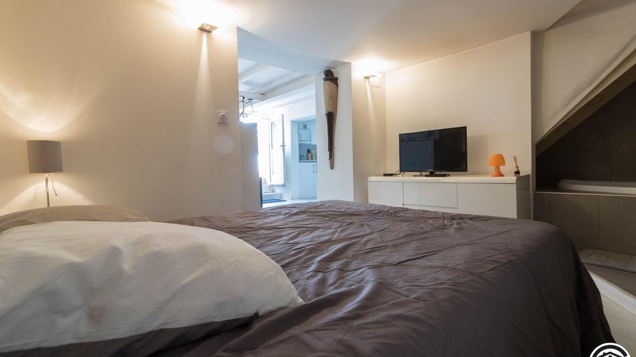 Photo of Bedroom in Cote Pavee