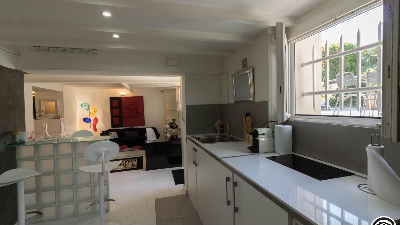 Photo of Kitchen in Cote Pavee