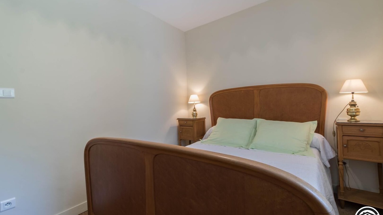 Photo of Bedroom in Calmont