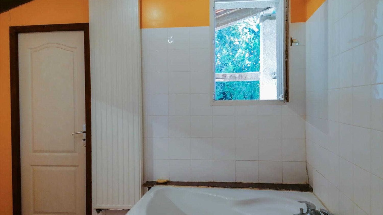 Photo of Bathroom in Saint-Plancard