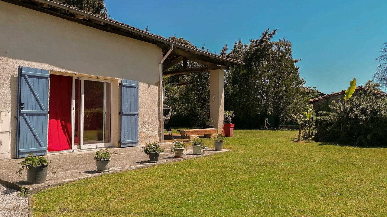Photo of Outdoor in Saint-Plancard