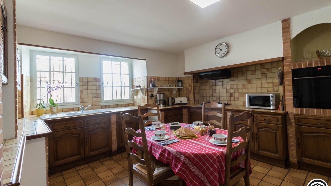 Photo of Others in Roumens