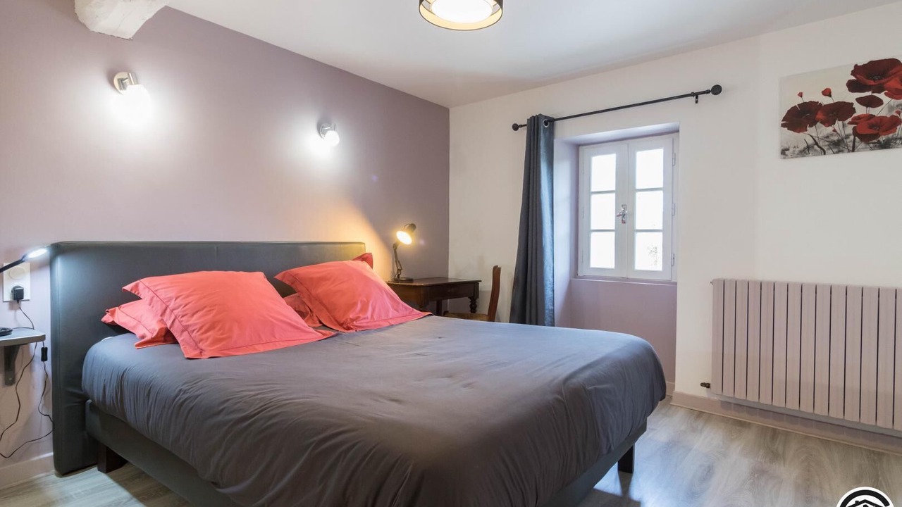 Photo of Bedroom in Roumens