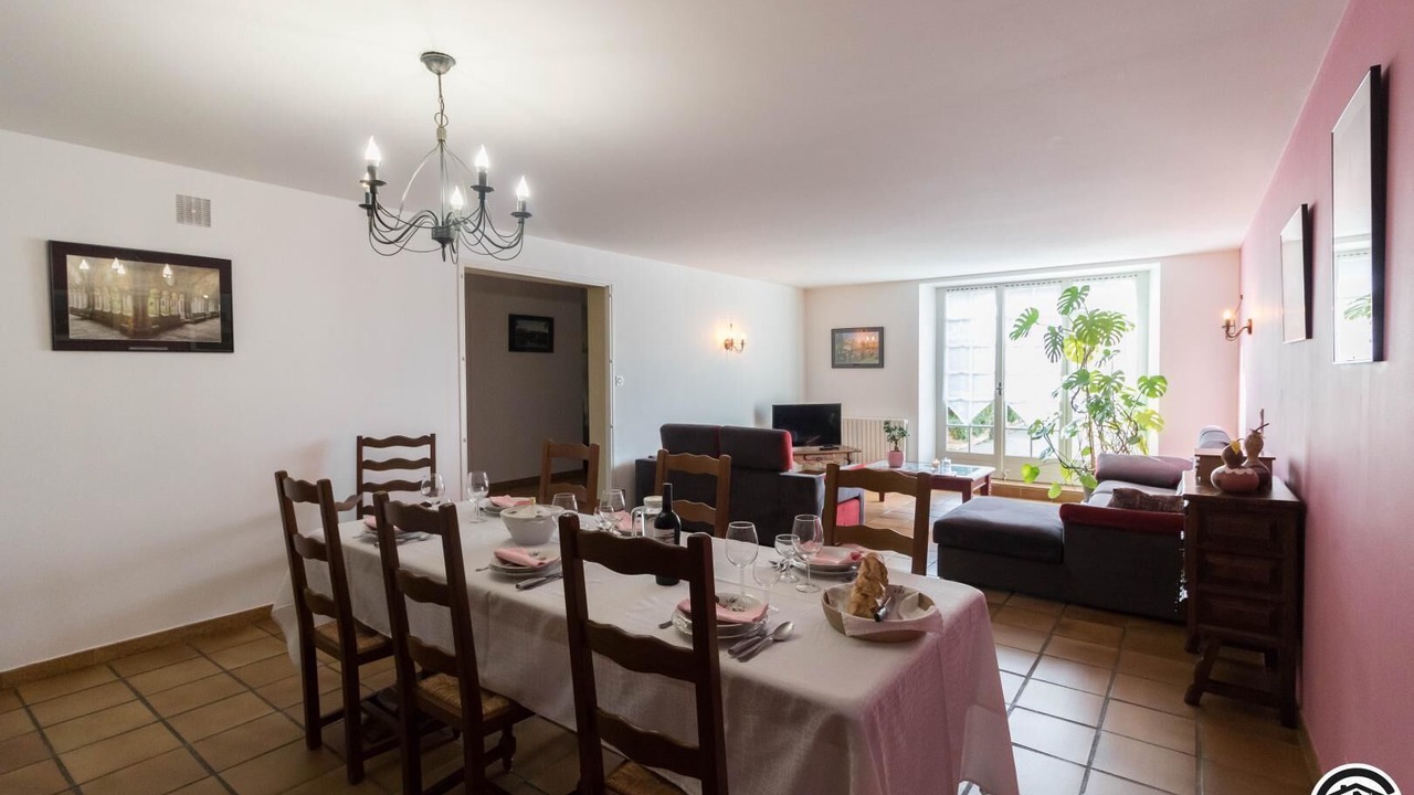 Photo of Others in Roumens