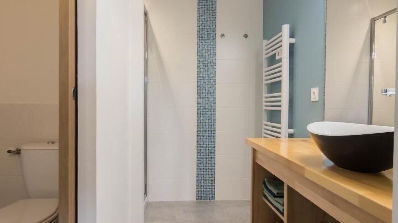 Photo of Bathroom in Roumens