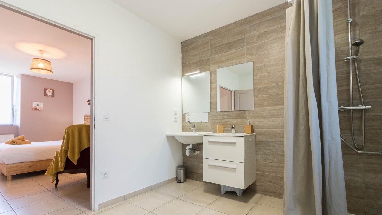Photo of Bathroom in Caignac