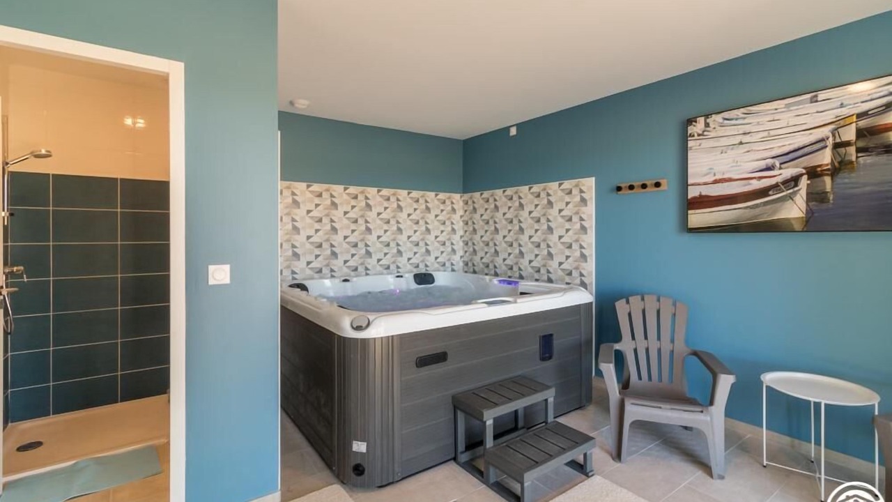 Photo of Others in Daux