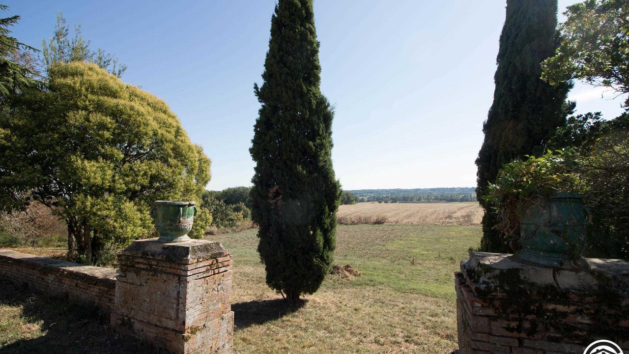 Photo of Outdoor in Villaries