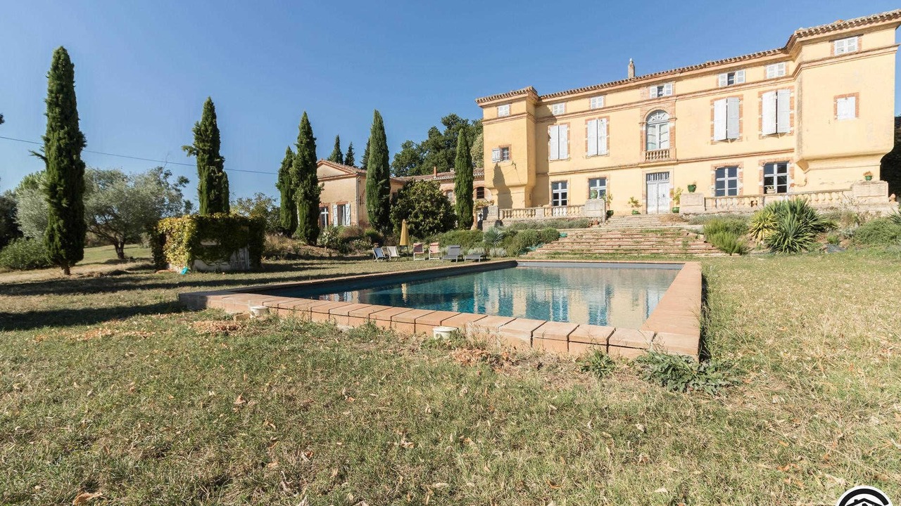 Photo of Outdoor in Villaries