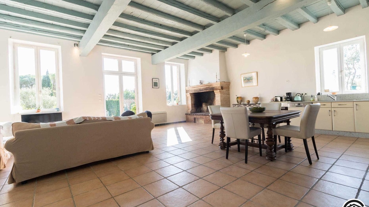 Photo of Others in Villaries