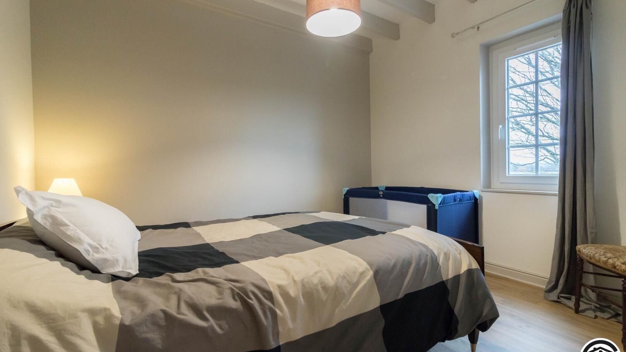 Photo of Bedroom in Beaumont-sur-Leze