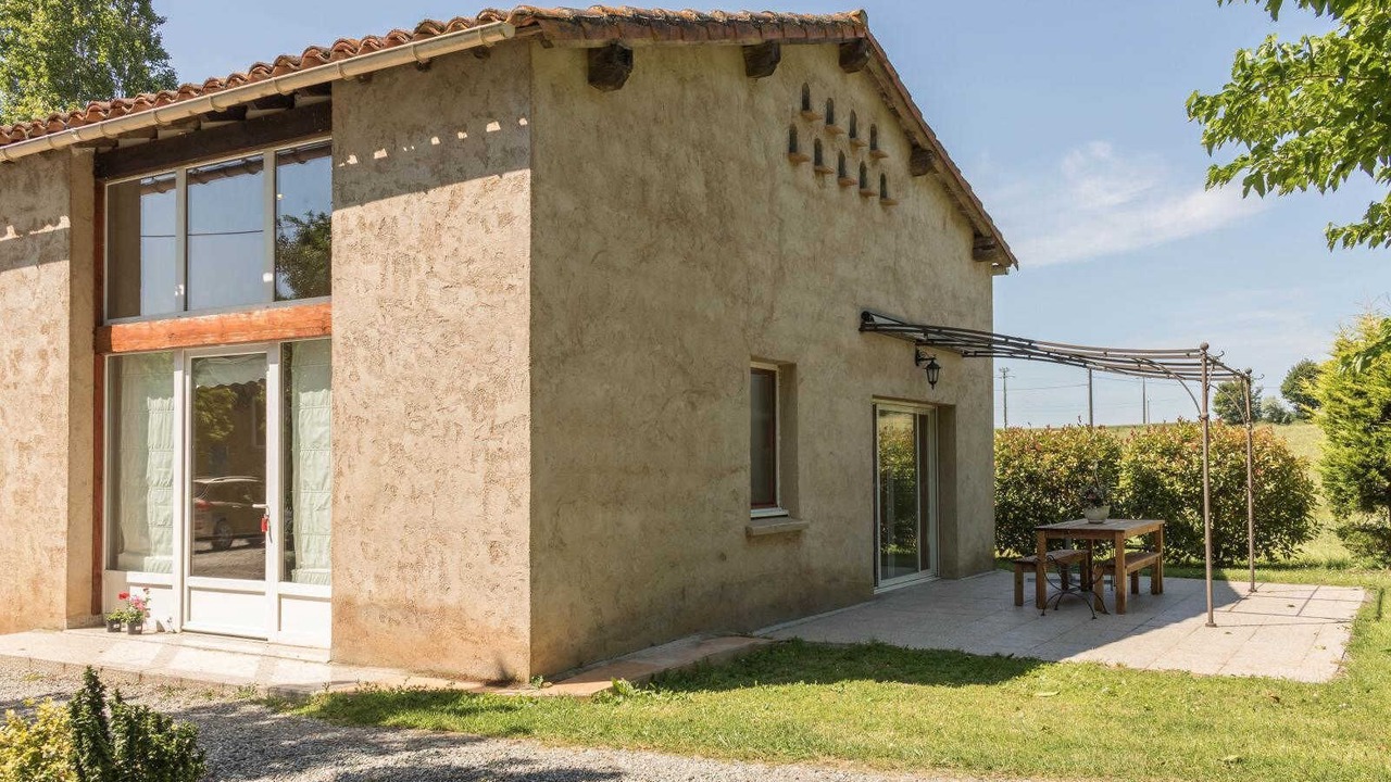 Photo of Outdoor in Auriac-sur-Vendinelle