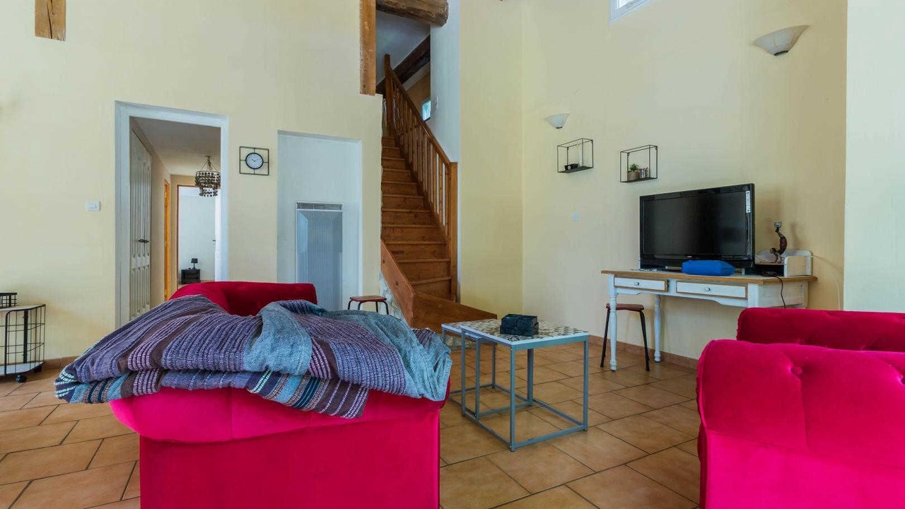 Photo of Livingroom in Auriac-sur-Vendinelle