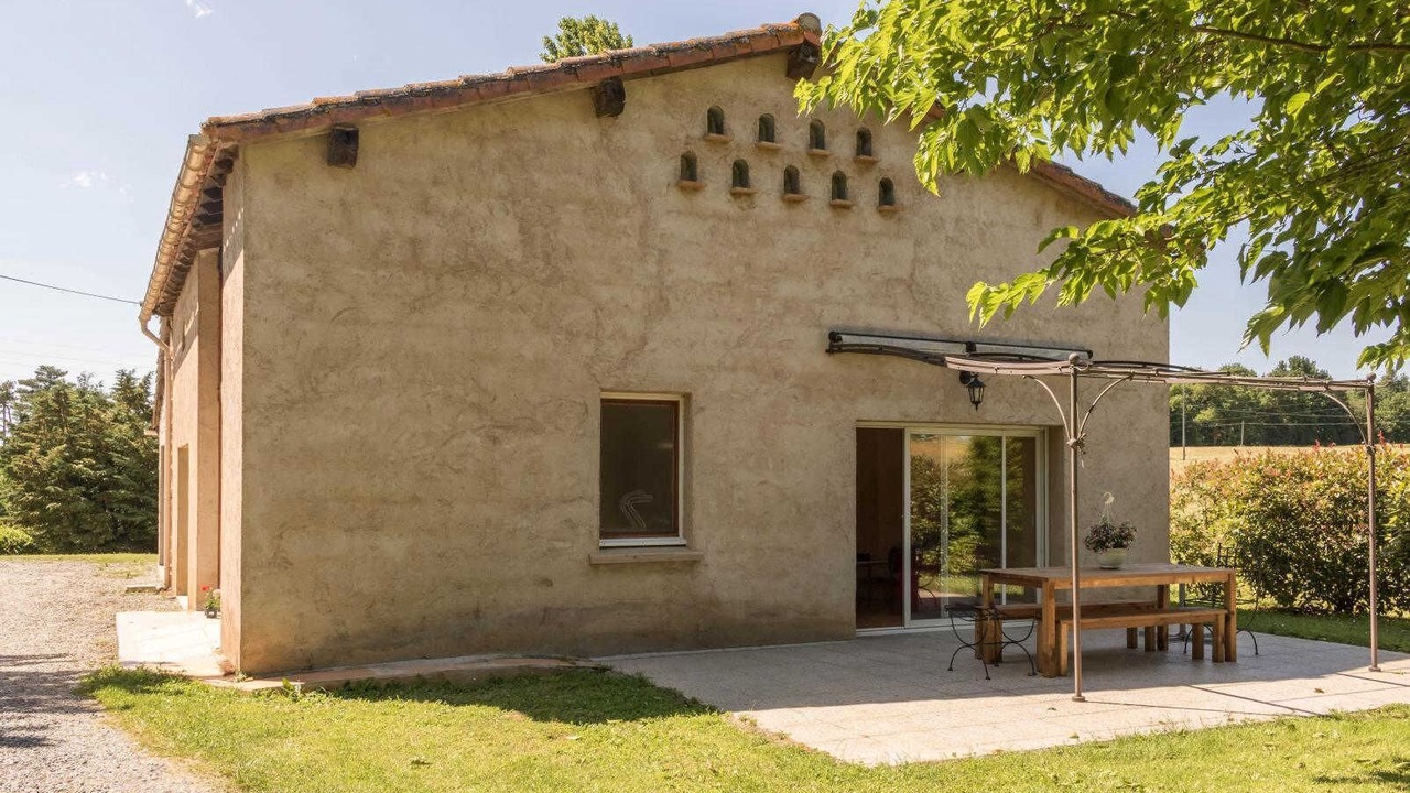 Photo of Outdoor in Auriac-sur-Vendinelle