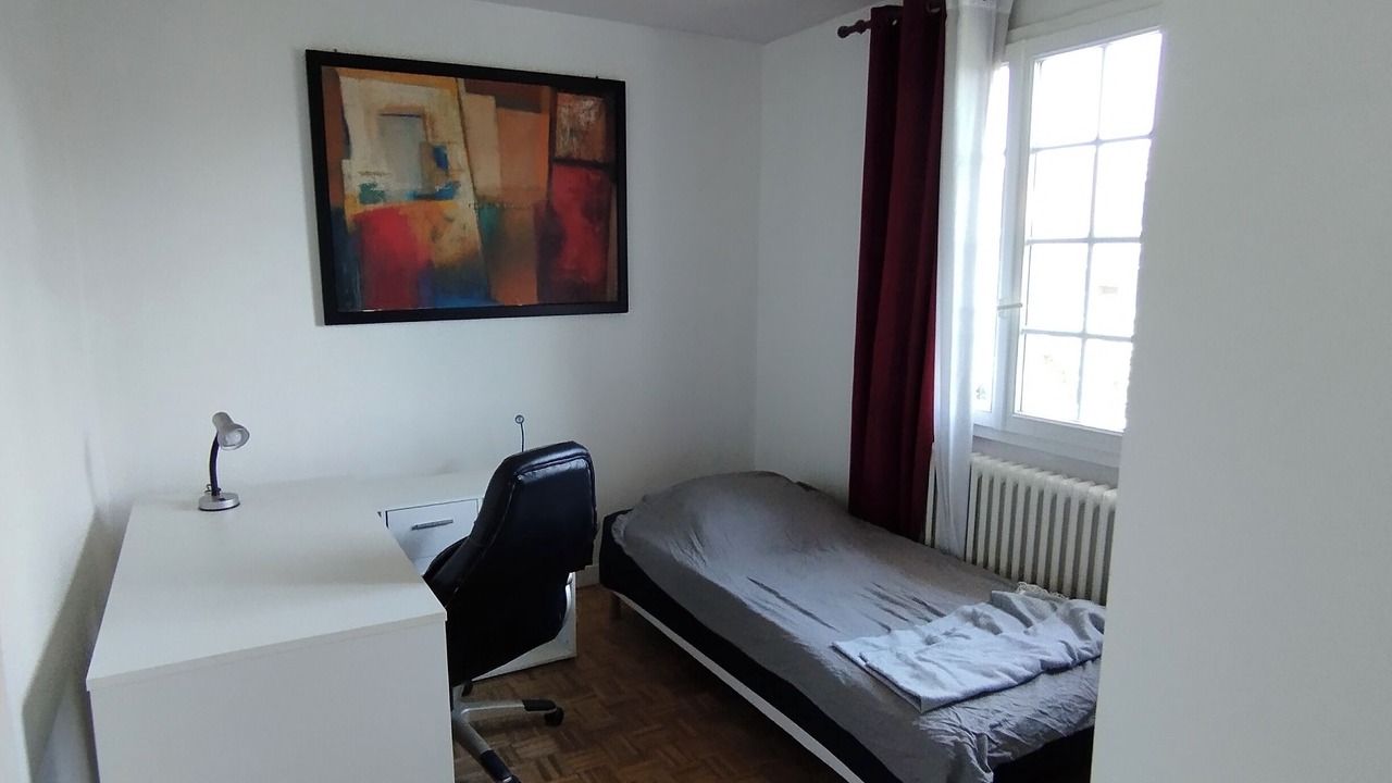 Photo of Bedroom in Carrieres-sous-Poissy