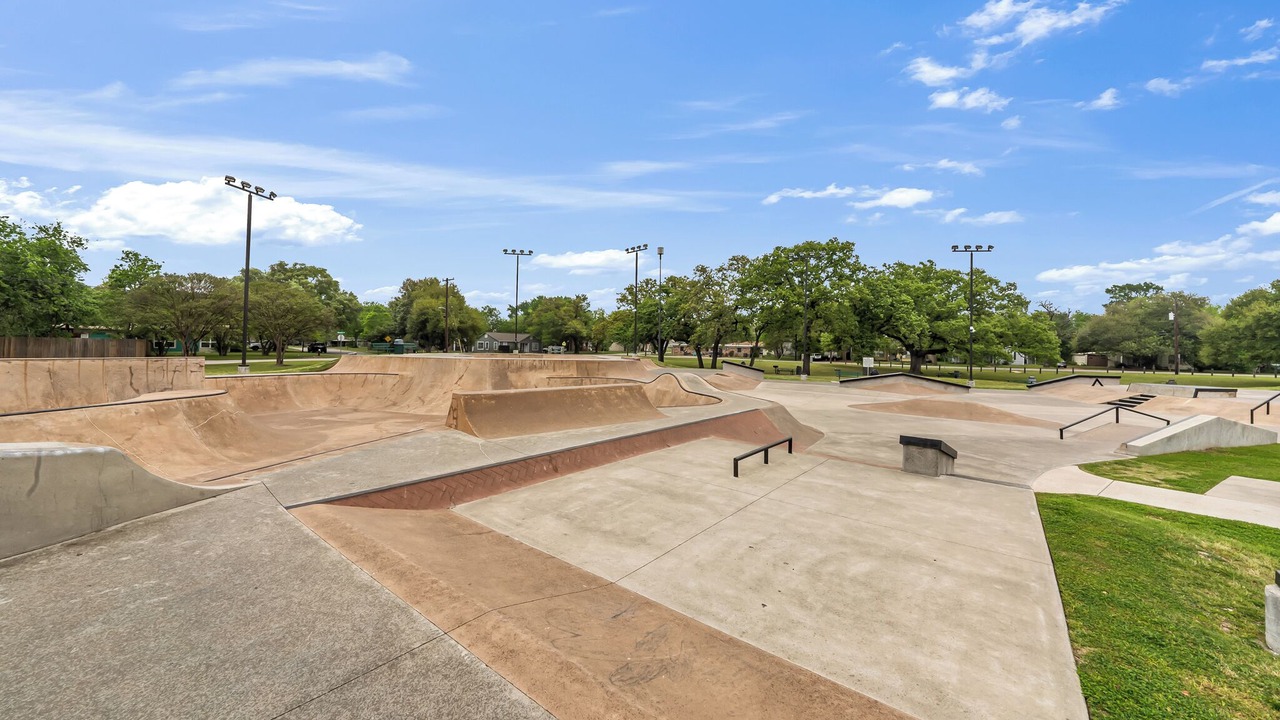 Photo of Outdoor in Bryan