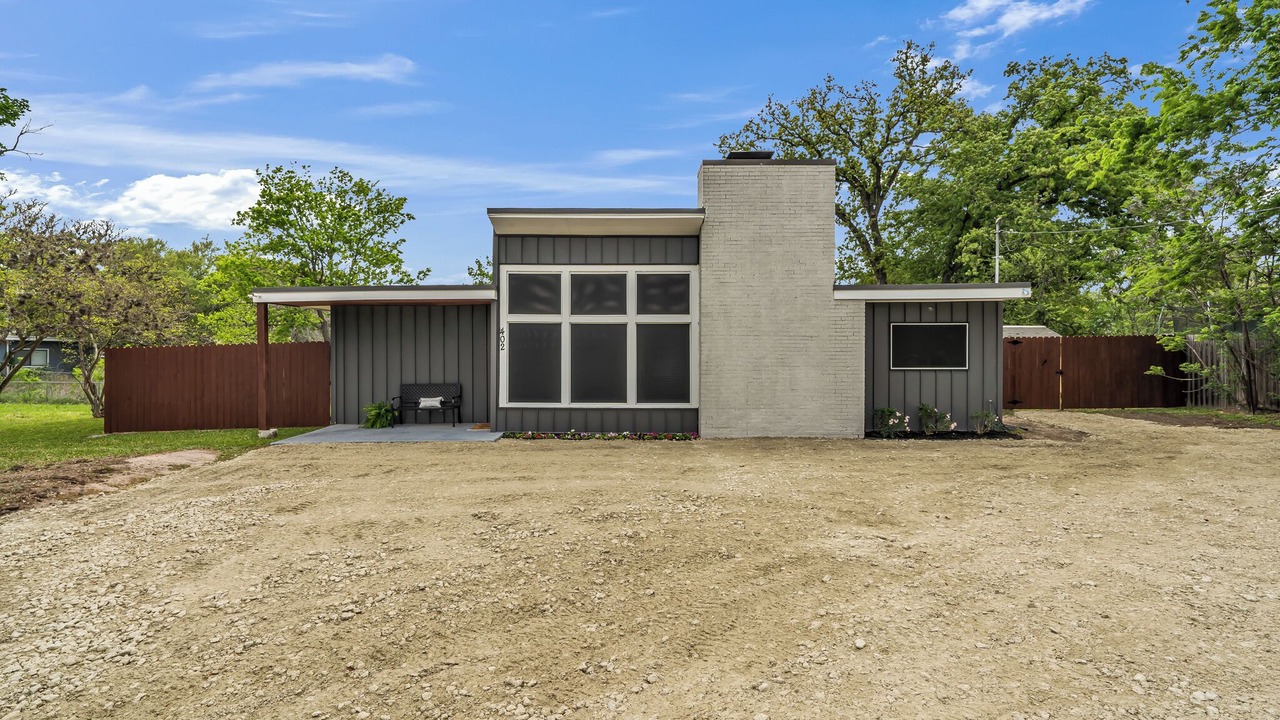 Photo of Outdoor in Bryan