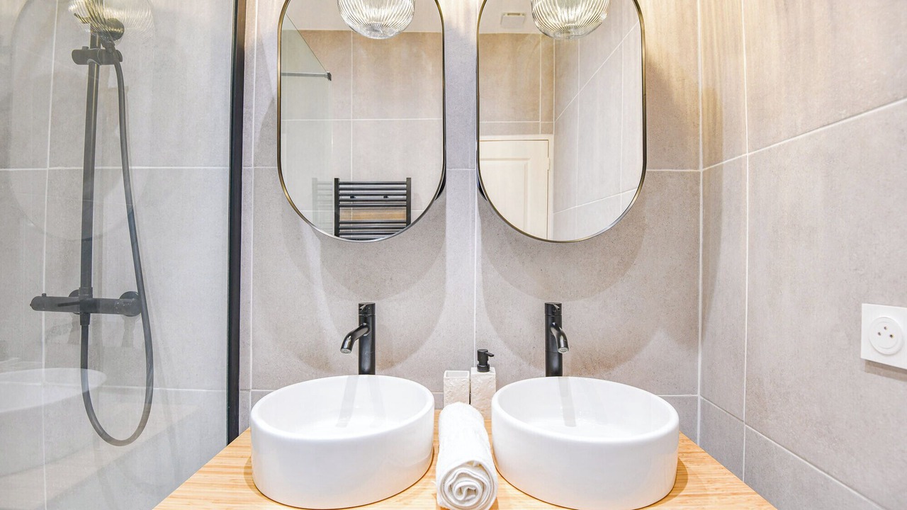 Photo of Bathroom in 6th Arrondissement