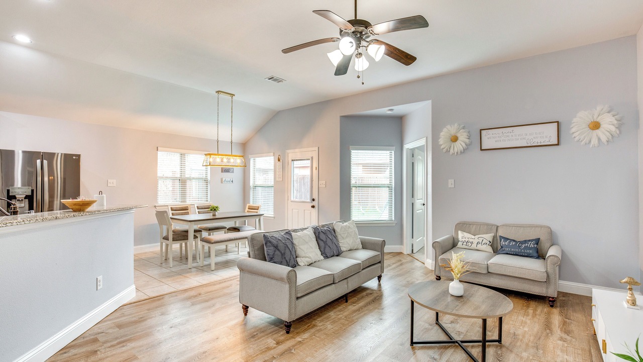 Photo of Livingroom in Greenville