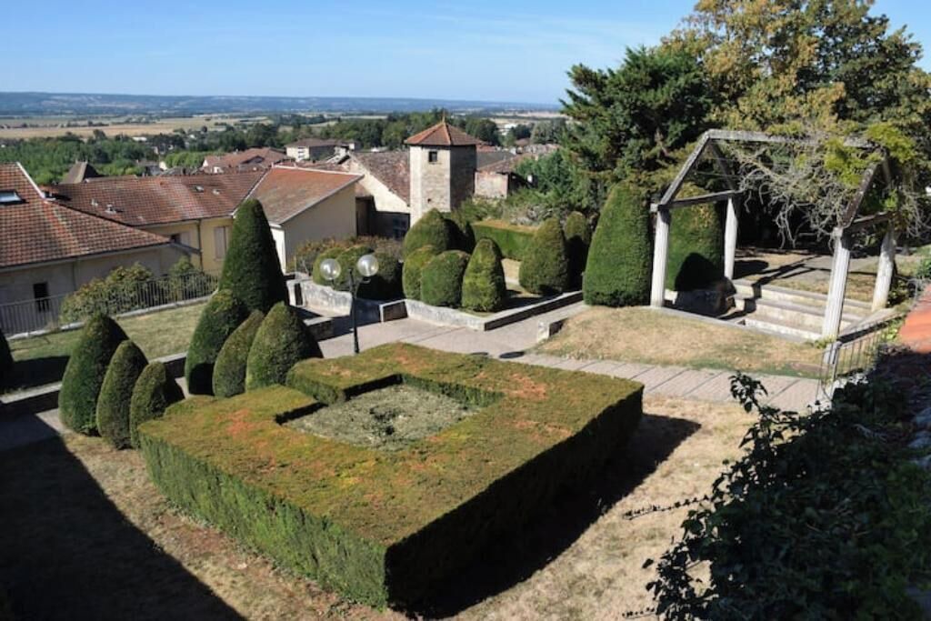 Photo of Outdoor in La Cote-Saint-Andre