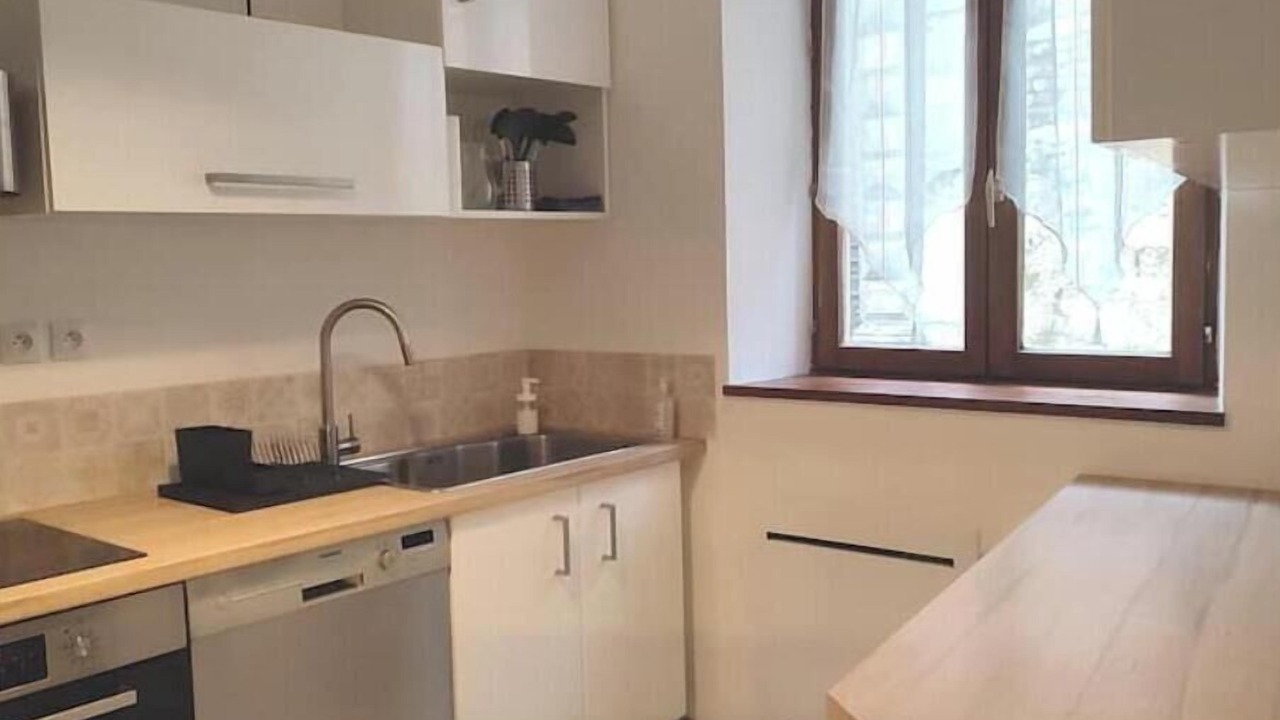 Photo of Kitchen in La Cote-Saint-Andre