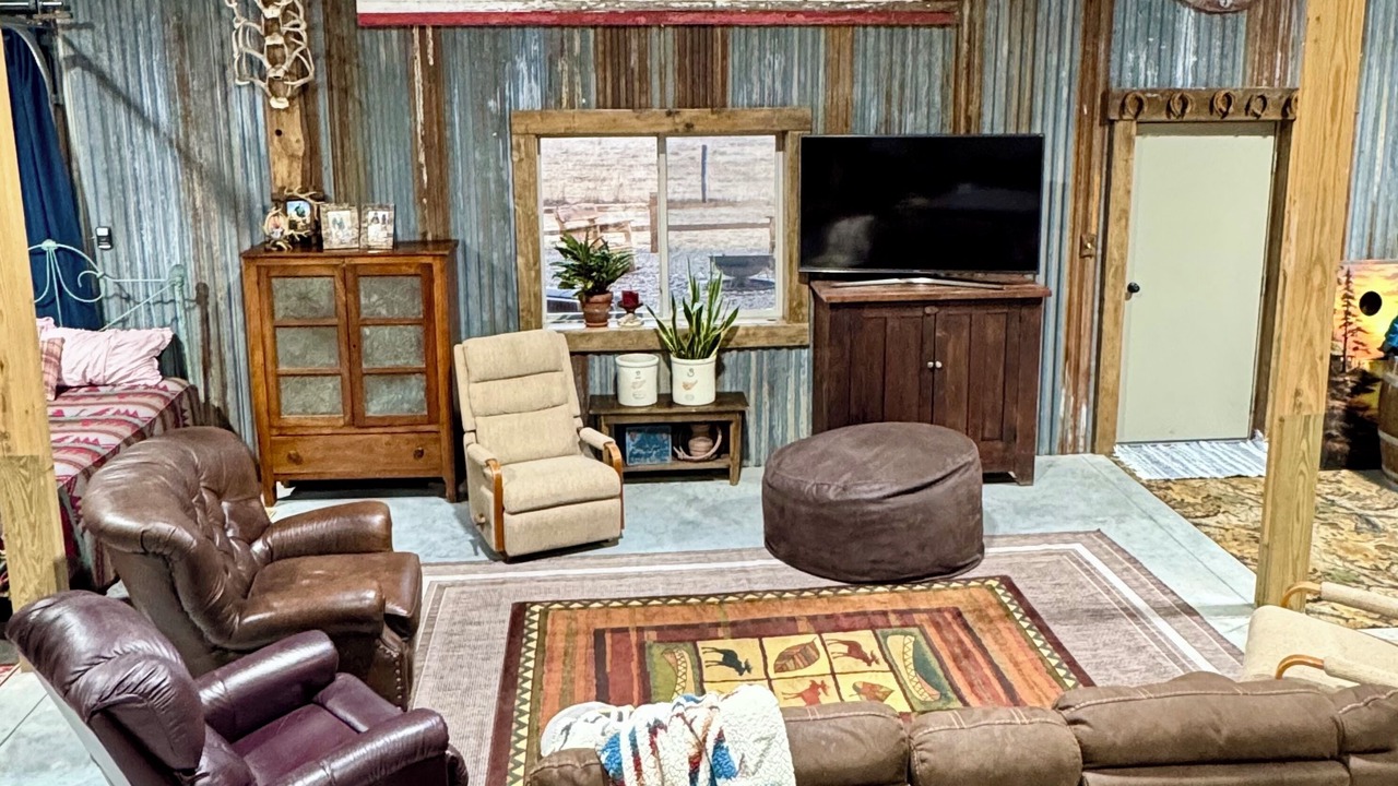 Photo of Livingroom in Hutchinson County