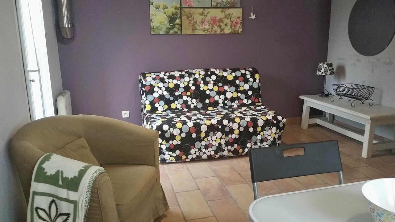 Photo of Livingroom in Notre-Dame-de-Londres