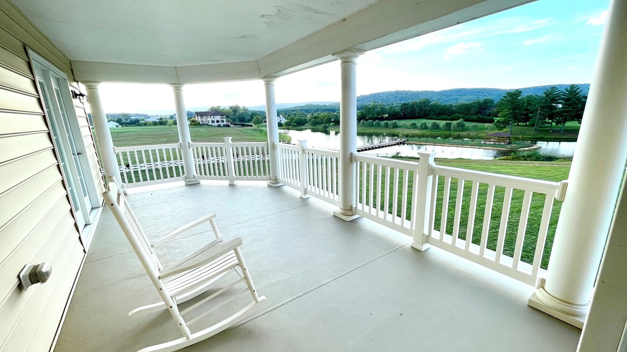 Photo of Patio Balcony in Purcellville