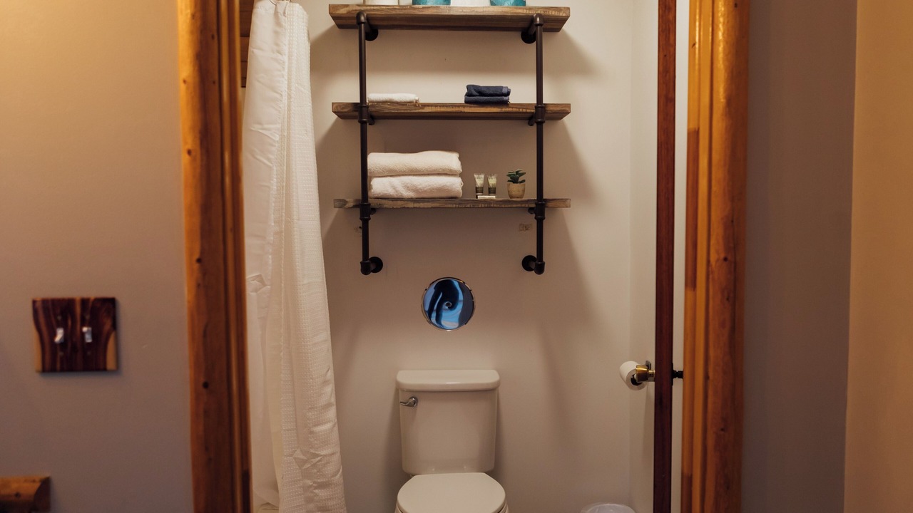 Photo of Bathroom in Tetonia