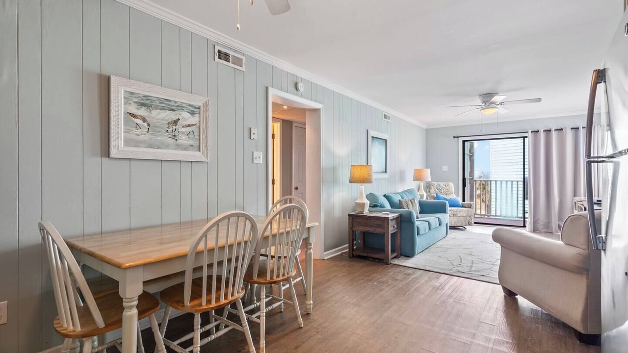 Photo of Livingroom in North Myrtle Beach