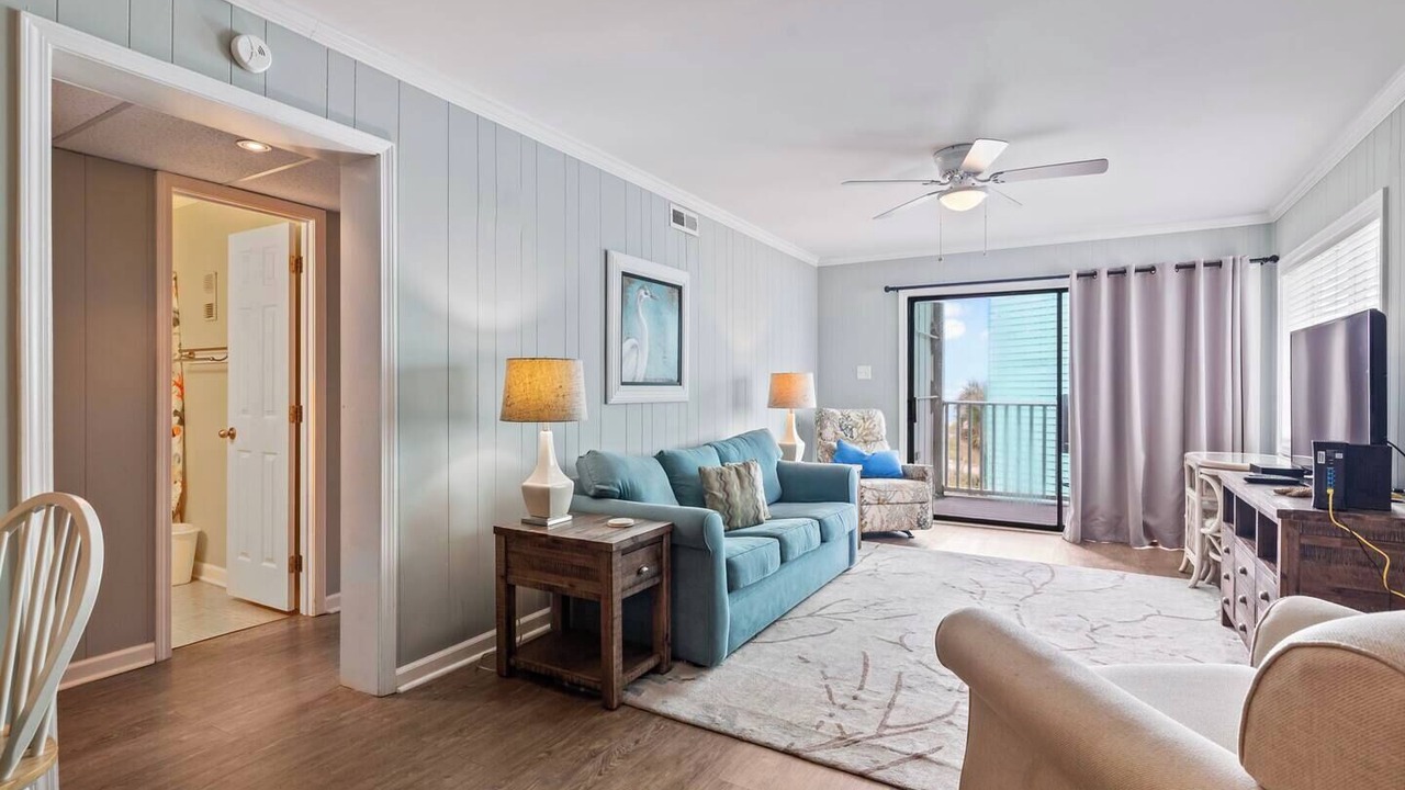 Photo of Livingroom in North Myrtle Beach