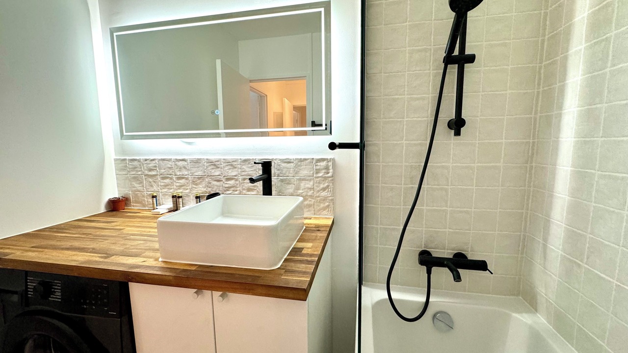 Photo of Bathroom in Levallois-Perret