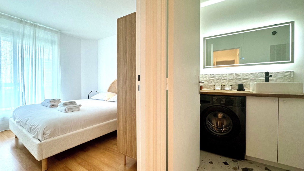 Photo of Bedroom in Levallois-Perret
