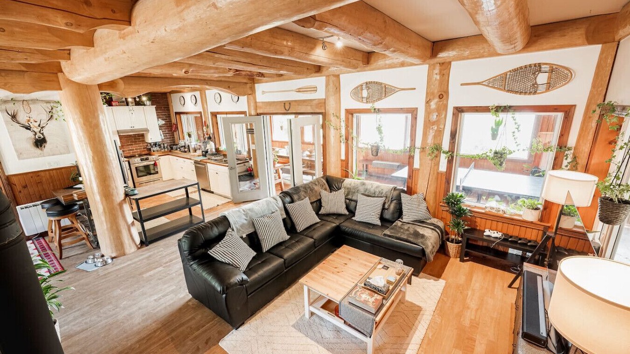 Photo of Livingroom in Lac-Saint-Paul
