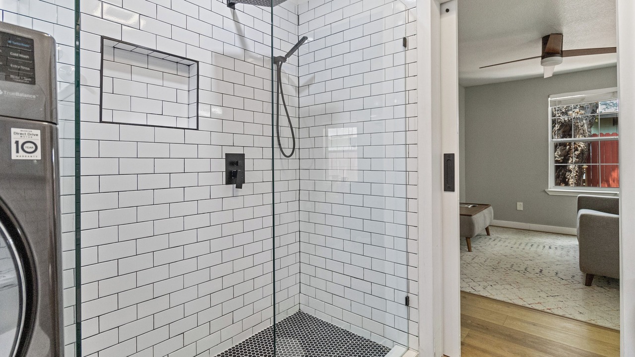 Photo of Bathroom in Oak Cliff