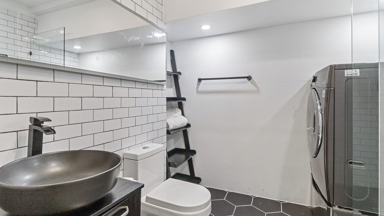 Photo of Bathroom in Oak Cliff