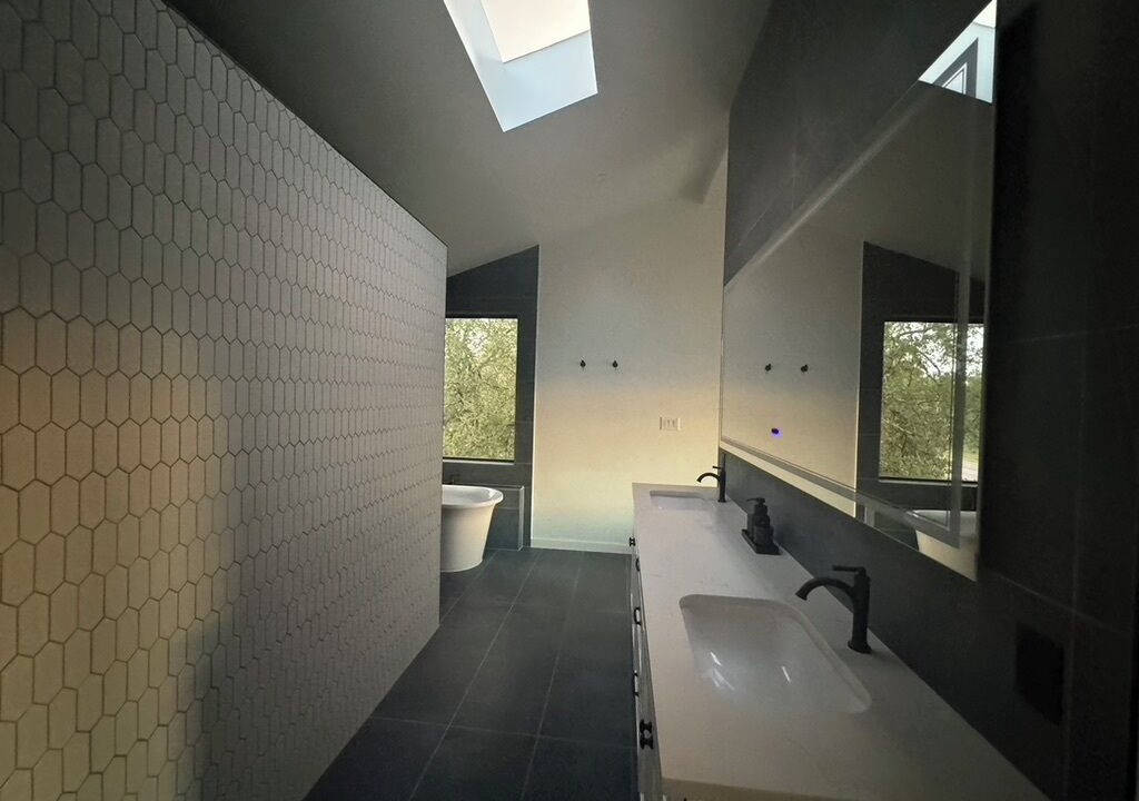 Photo of Bathroom in Cedar Creek