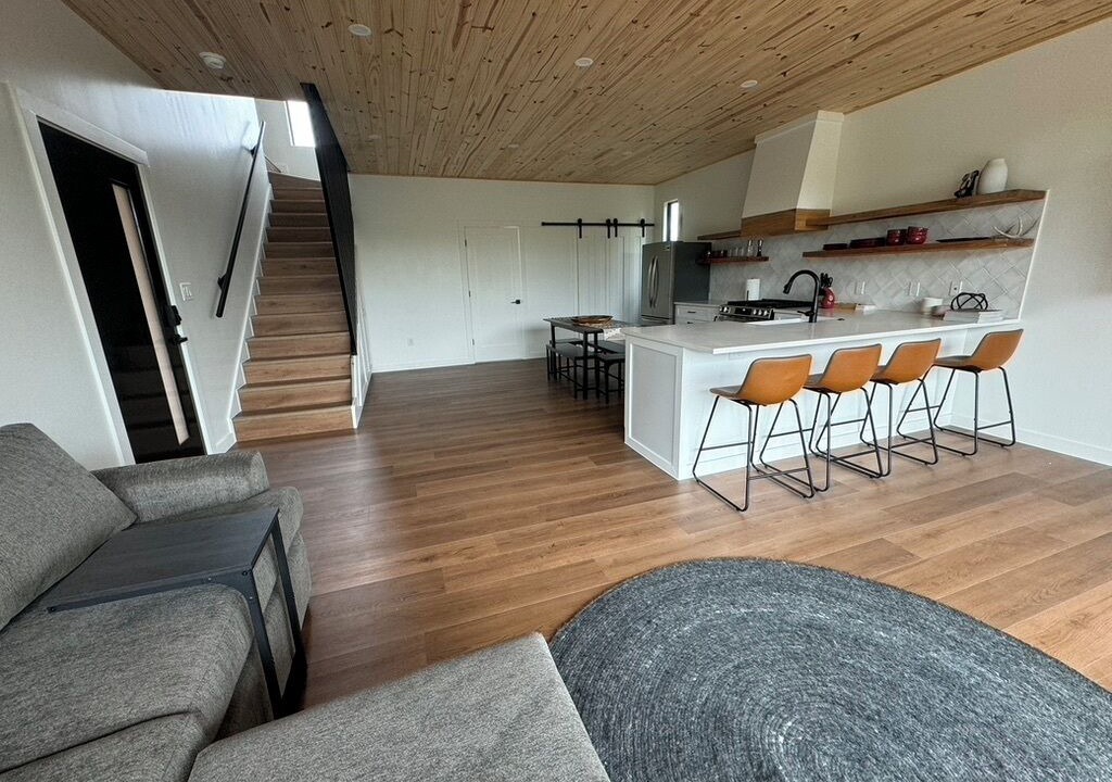 Photo of Livingroom in Cedar Creek