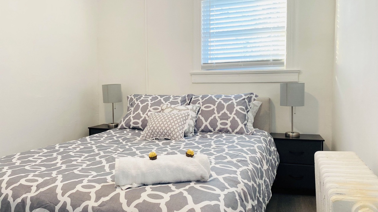 Photo of Bedroom in Englewood