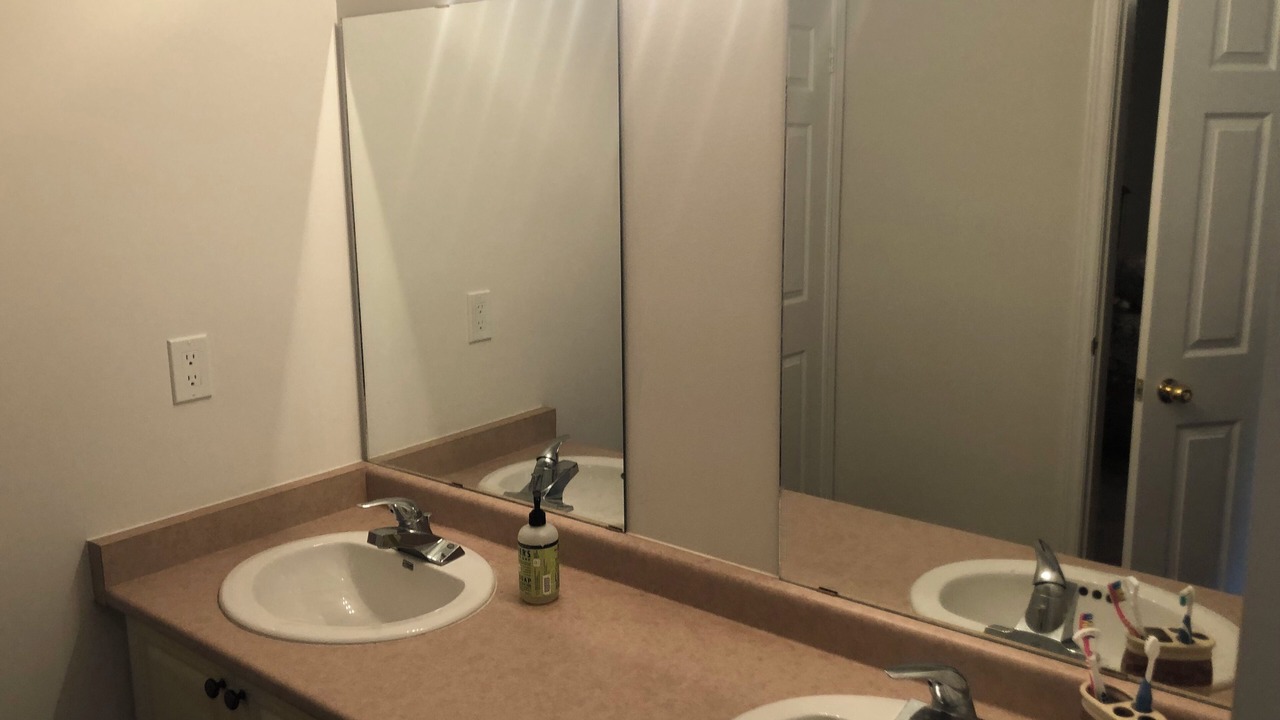 Photo of Bathroom in Meadowvale Village