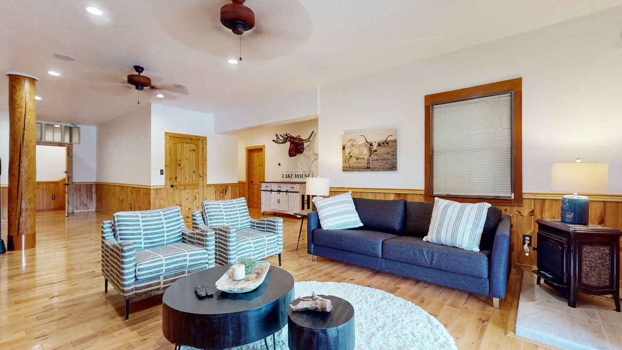 Photo of Livingroom in New Tazewell
